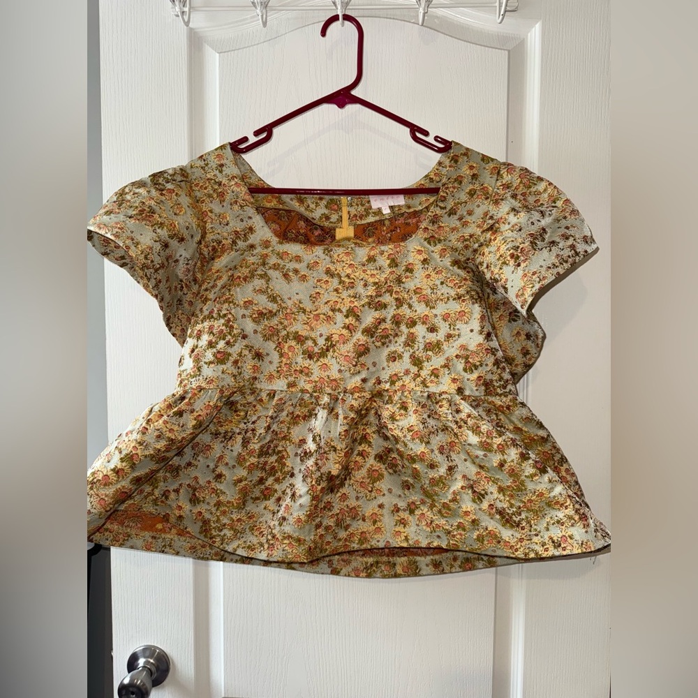 entro Peplum Tunic Top - Light Blue with Pink & Gold Floral